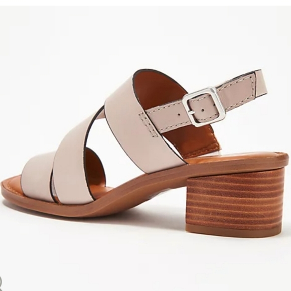 🌟HP🌟 FRANCO SARTO Sandals - Picture 3 of 8